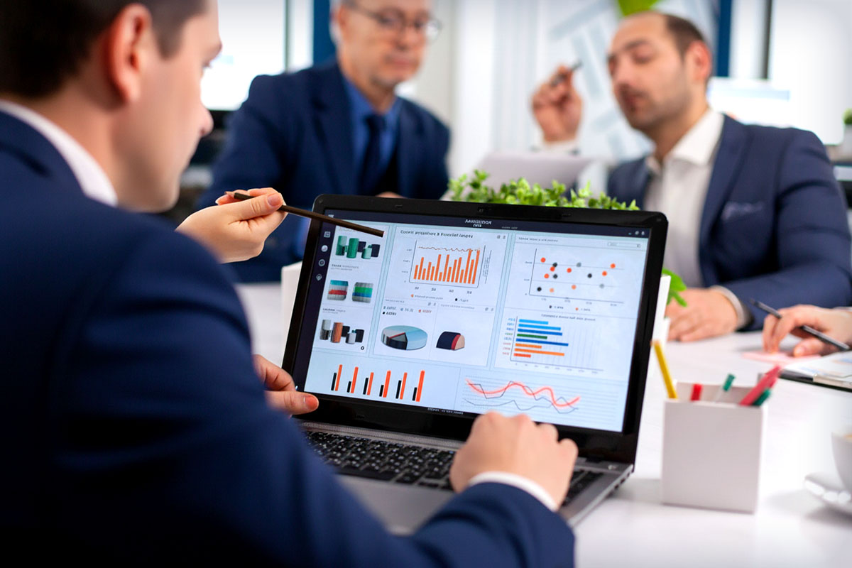 نرم‌افزار جامع مدیریت فروشگاه‌های زنجیره‌ای تحت وب ابرانو+